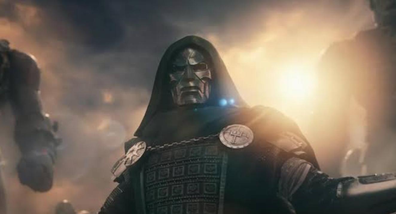 Doctor Doom amenaza a los Vengadores en Doomsday